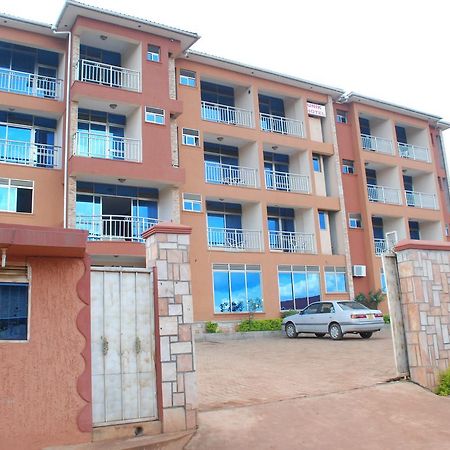 Unik Hotel Kireka Exterior foto